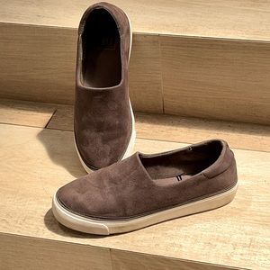 Gap Dark Gray Faux Suede Size 8 Sneakers